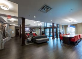 Holiday Inn Express & Suites RIVERPORT RICHMOND by IHG 2