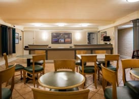 La Quinta Inn by Wyndham Norfolk Virginia Beach 3