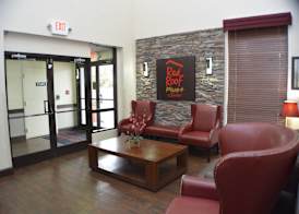 Red Roof Inn PLUS+ & Suites Chattanooga - Downtown 3
