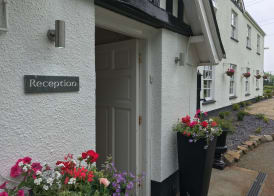 Beggars Reach Hotel 3