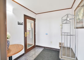 OYO Hotel Pipestone MN, Canterbury Park 4