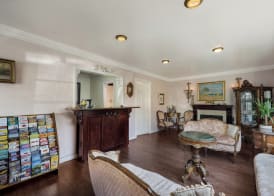 Carmel Inn & Suites 2