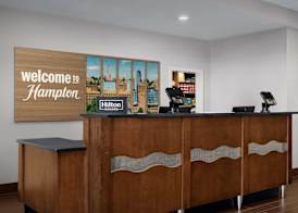 Hampton Inn & Suites Lynchburg 4