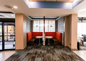 Hampton Inn Manassas 4