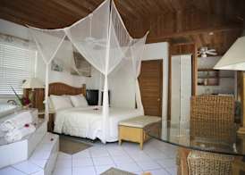 Tingum Village Hotel 5