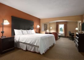 Days Inn by Wyndham Longview South 4