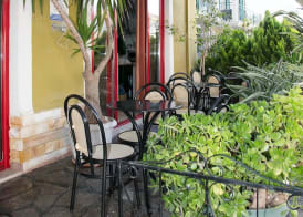 Petania Hotel & Apartments 3