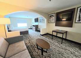 Best Western Casa Villa Suites 4