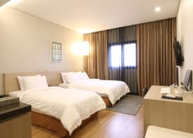 Hotel Clover 4
