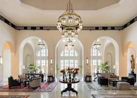 Raffles Hotel Le Royal 3