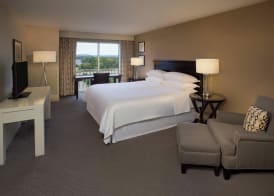 Sheraton Louisville Riverside by Marriott 5