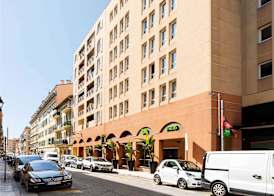 Ibis Styles Nice Centre Port 3