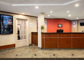 Ramada Plaza by Wyndham Montreal 4