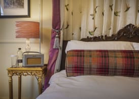 The Tudor House Hotel, Tewkesbury, Gloucestershire - The Coaching Inn Group 5