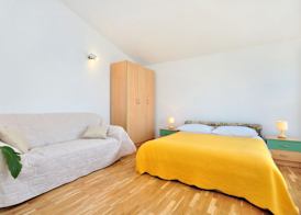 Beachfront Apartments Zanic 3