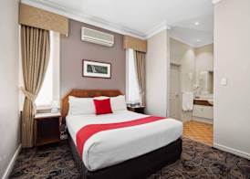 Quality Hotel Bayswater 4