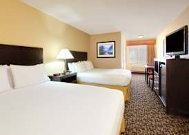Holiday Inn Express OAKDALE by IHG 4