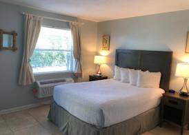 Marco Island Lakeside Inn 5