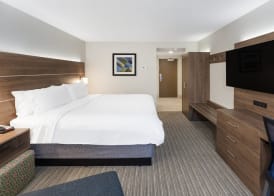 Holiday Inn Express & Suites TILTON - LAKES REGION by IHG 4