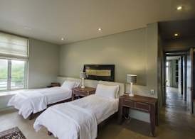 10 Elf Beach House 2