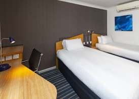 Holiday Inn Express LONDON - WANDSWORTH by IHG 5
