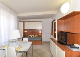Riviera Residence 5