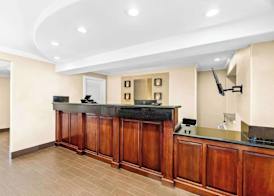 Aurora Inn 2
