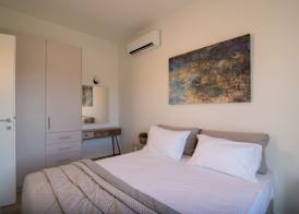 Lodge Modern Apartments - in Kalamaki Center, by ZanteWize 2