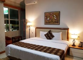 Rene Hotel 4
