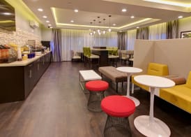 Days Inn & Suites by Wyndham Port Arthur 3