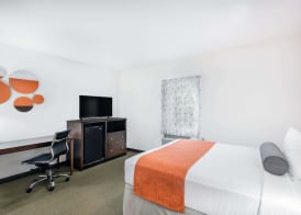 Howard Johnson by Wyndham Quincy/ Boston 5