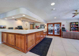 SureStay Plus Hotel by Best Western Redding 2