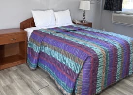 Knights Inn - Park Villa Motel, Midland 4
