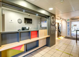 B&B HOTEL Louveciennes 4