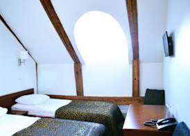 Gotthard Residents 5
