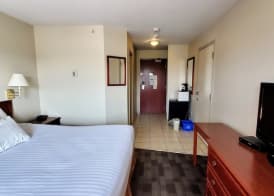 Travelodge by Wyndham Stony Plain 5