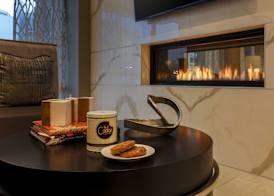 DoubleTree by Hilton Evansville 5