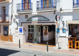Apartamentos Pepe Mesa 2
