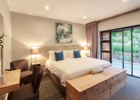 The Greens Guest House 3