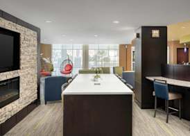 Comfort Suites Lake City 2