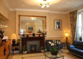 Avon Hotel 2
