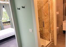 The Central Rock Inn camere con bagno privato self check in 3
