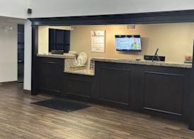 Red Roof Inn & Suites Middleborough 2