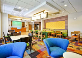 Fairfield Inn & Suites by Marriott Atlanta Vinings/Galleria 2
