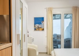 Maroulinas View Studios & Apartments 3