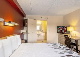 Red Roof Inn Toledo University 5