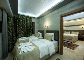 Ahiyan Hotel 4