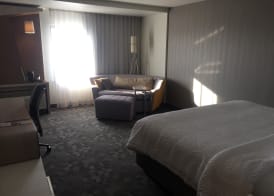 Courtyard Bay City 5