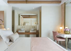 Mirabile Luxury Suites 4