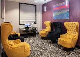 Ramada by Wyndham Jersey City 5